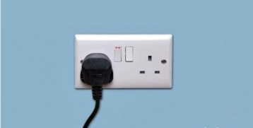 老婆用了這個方法，我家開關插座就再也沒壞過了